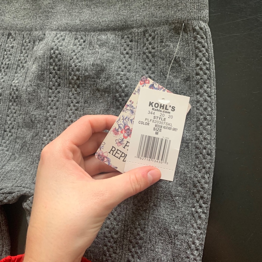 gray patterned leggings - Picture 2 of 2